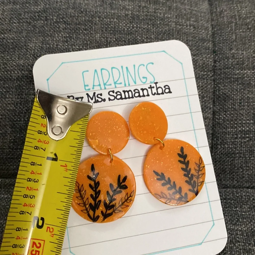 Clay Earrings - Picture 5 of 6